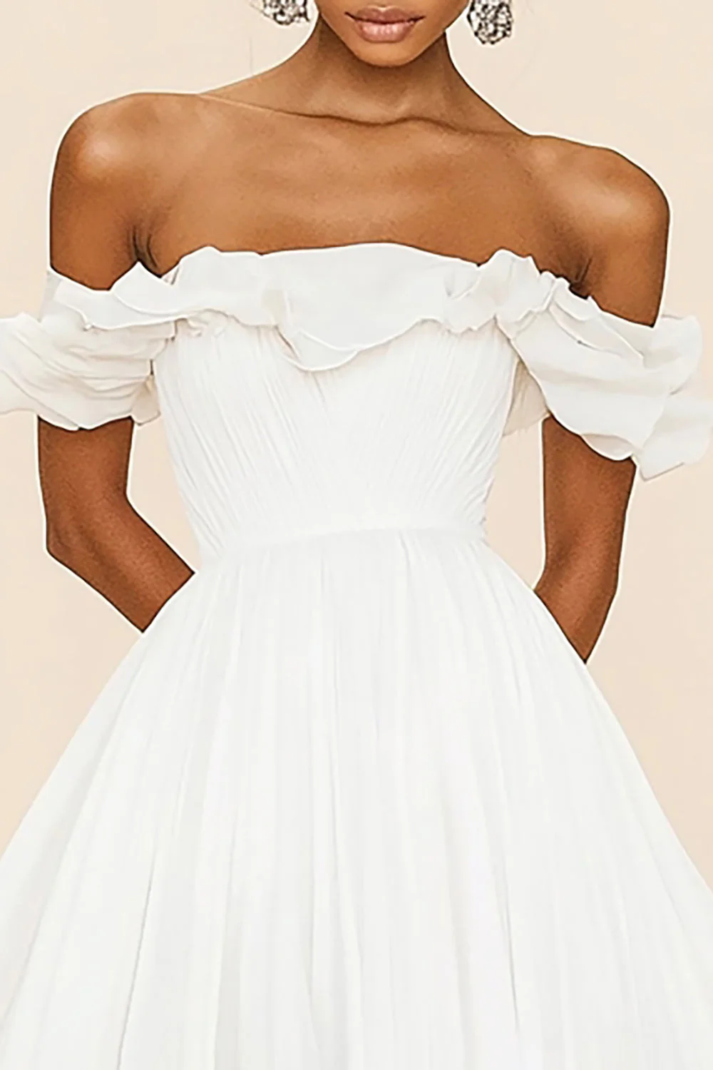 Robe blanche à épaules dénudées à volants trapèze - Image 3