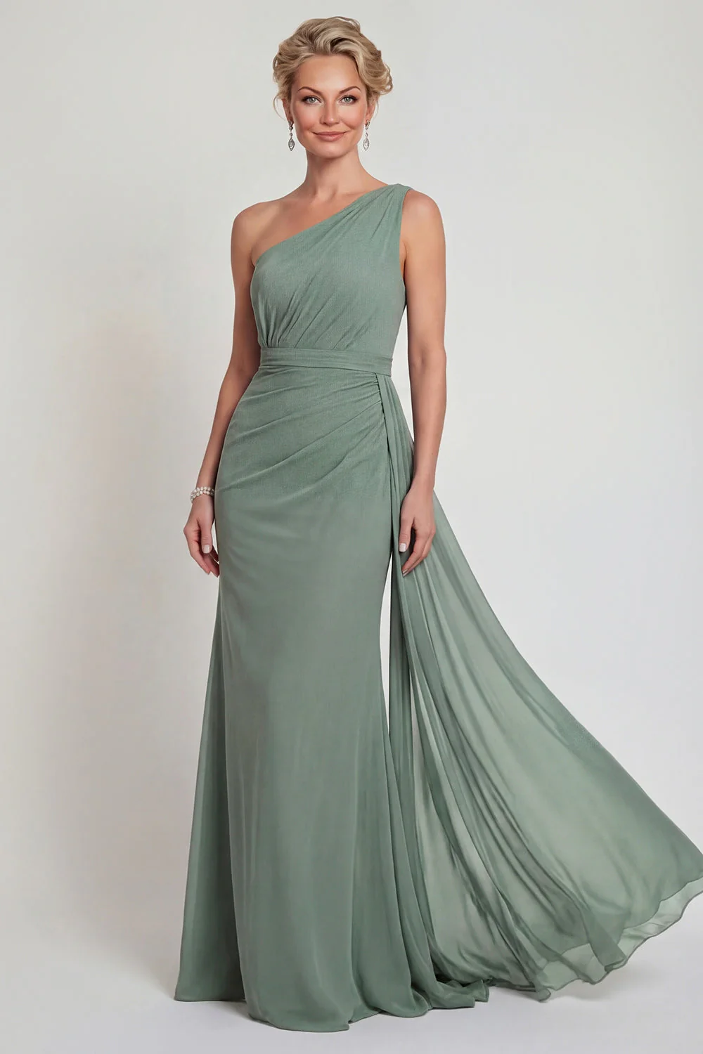 Robe de la mère de la mariée à étui à une épaule en chiffon sauge poussiéreuse