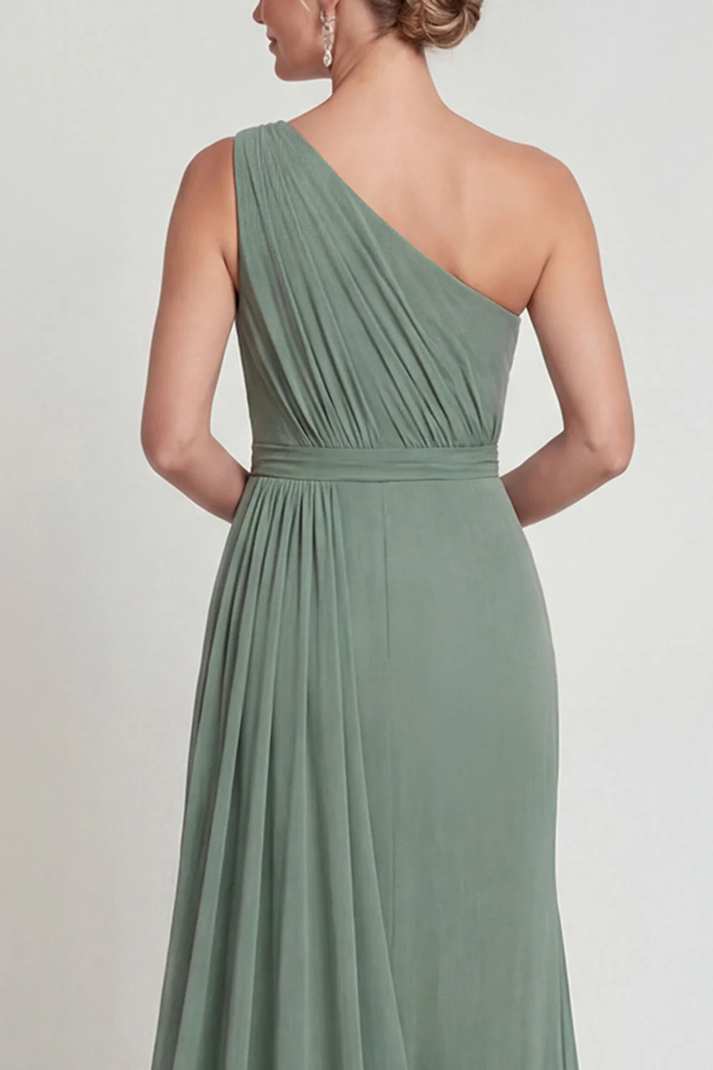 Robe de la mère de la mariée à étui à une épaule en chiffon sauge poussiéreuse - Image 4