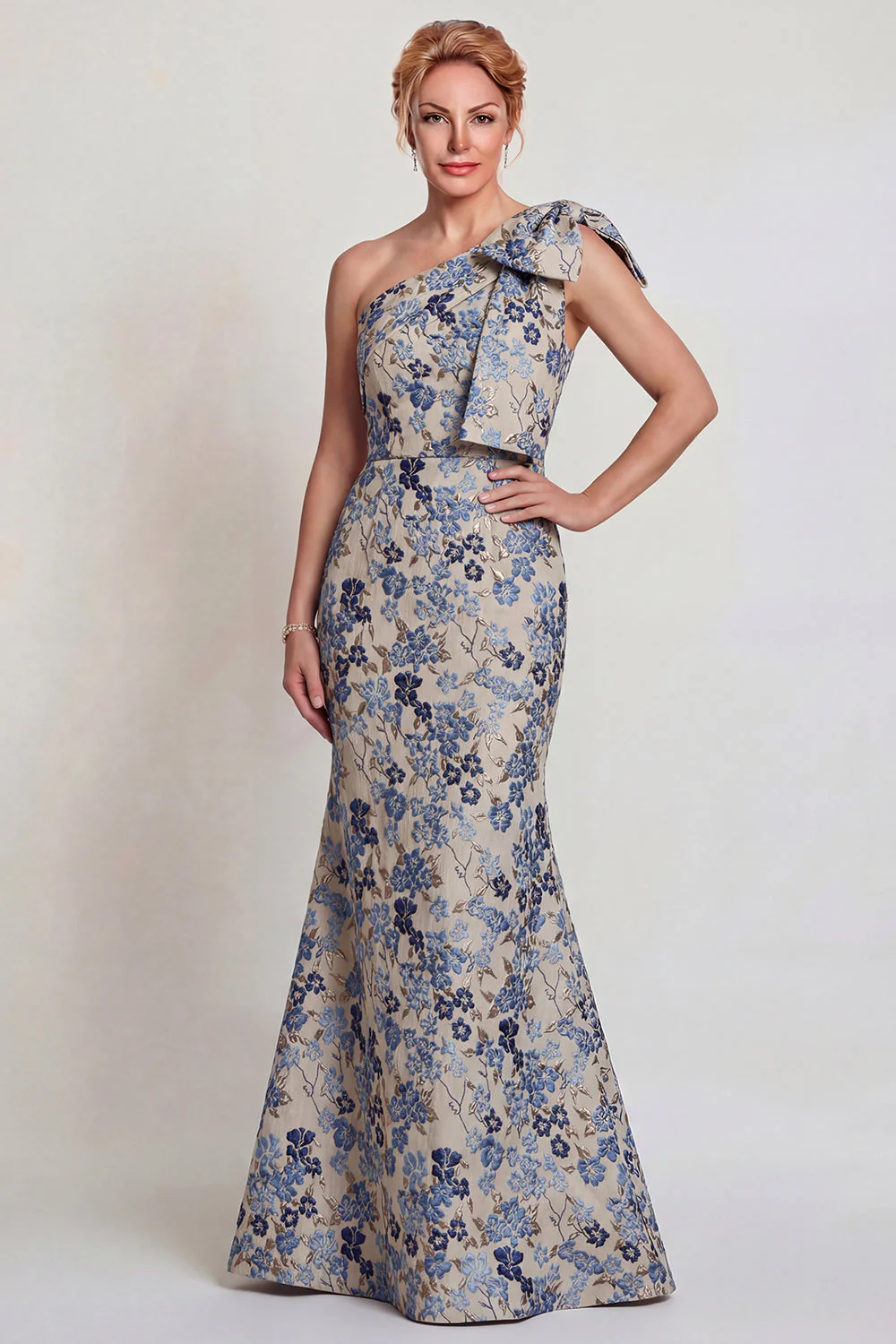 Robe de la mère de la mariée à fleur gris-bleu à une épaule et nœud papillon