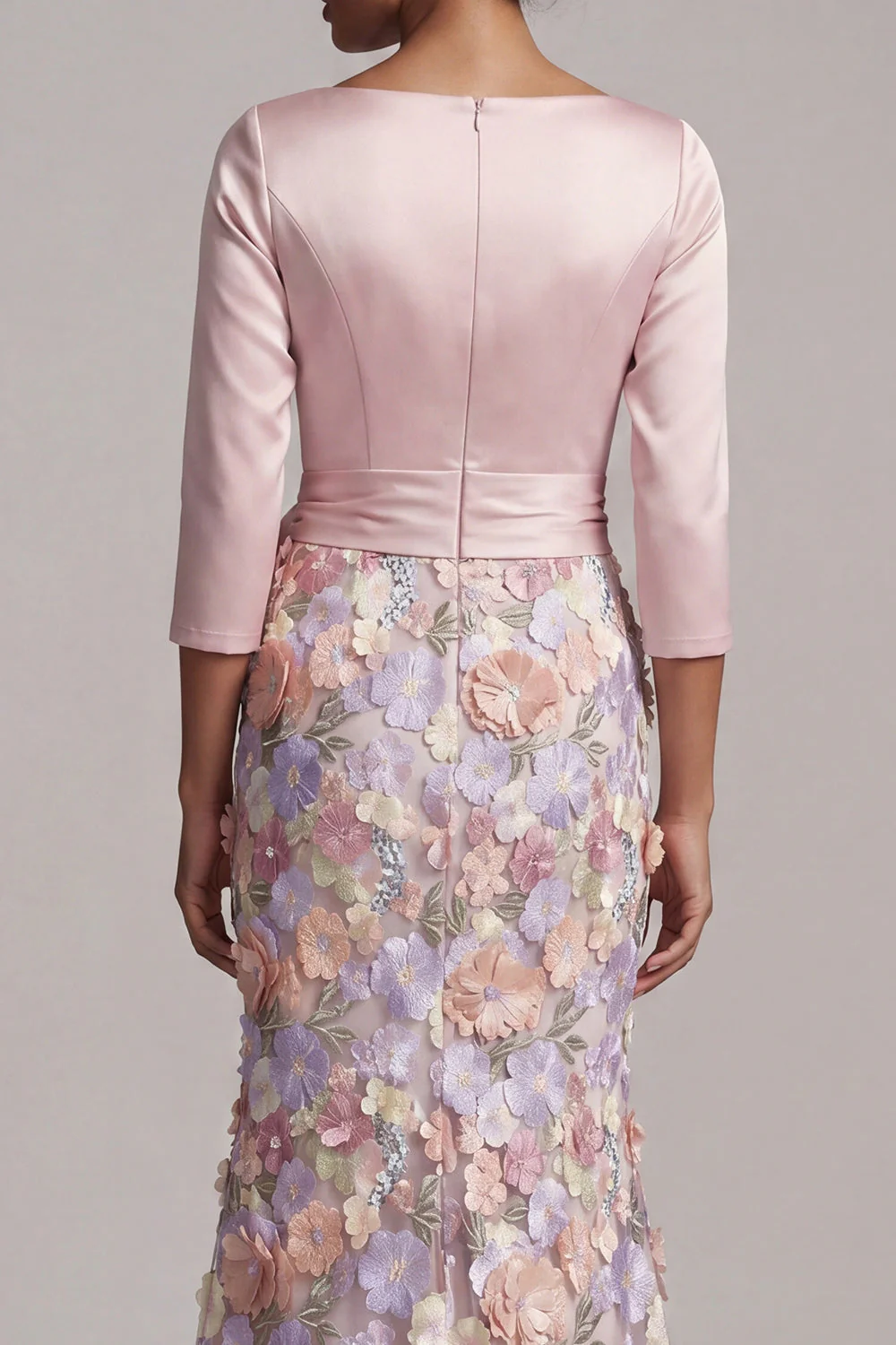 Robe de la mère de la mariée à fleurs à col bateau à col bateau longue sirène fleurie avec poches - Image 6