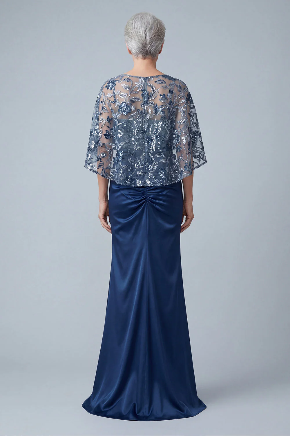 Robe de la mère de la mariée à paillettes scintillantes en marine à fleurs - Image 2