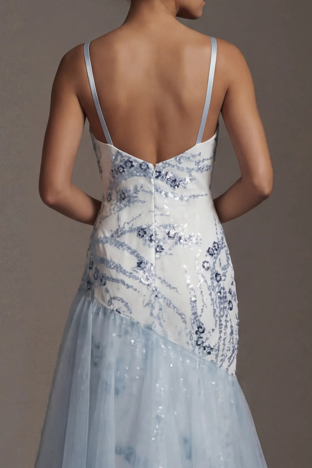 Robe de la mère de la mariée à volants en sirène bleu clair à sequins - Image 7