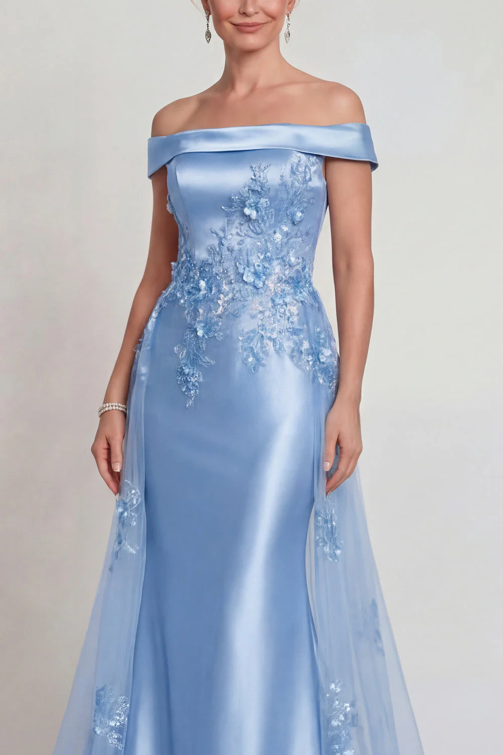 Robe de la mère de la mariée en satin appliquée au champagne - Image 7