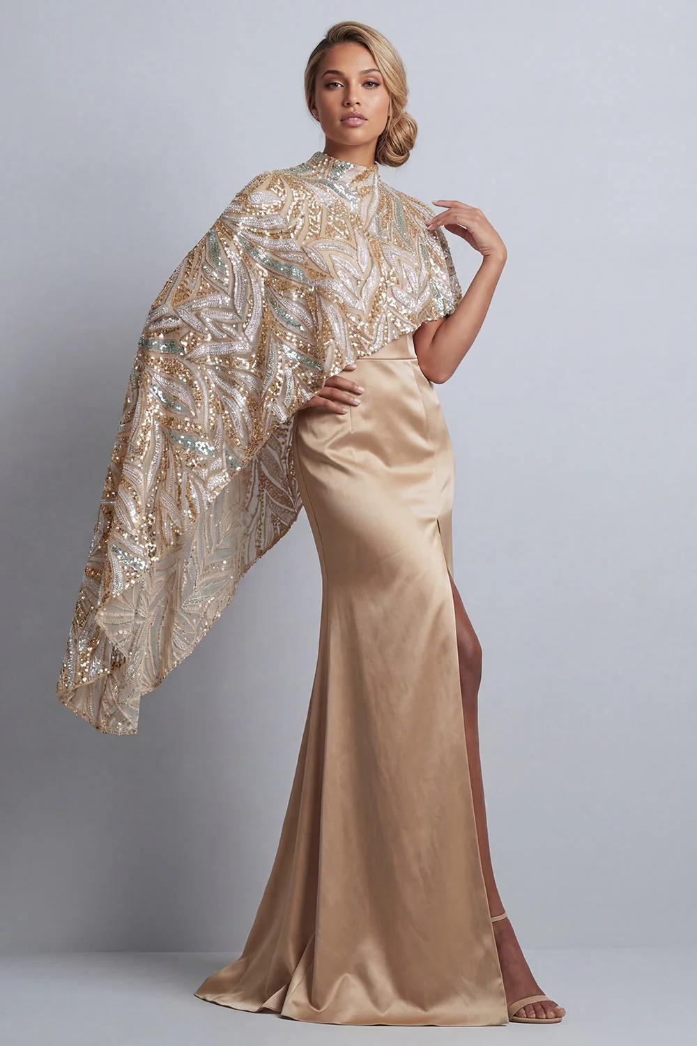 Robe de la mère de la mariée en satin sirène champagne avec cape détachable - Image 3