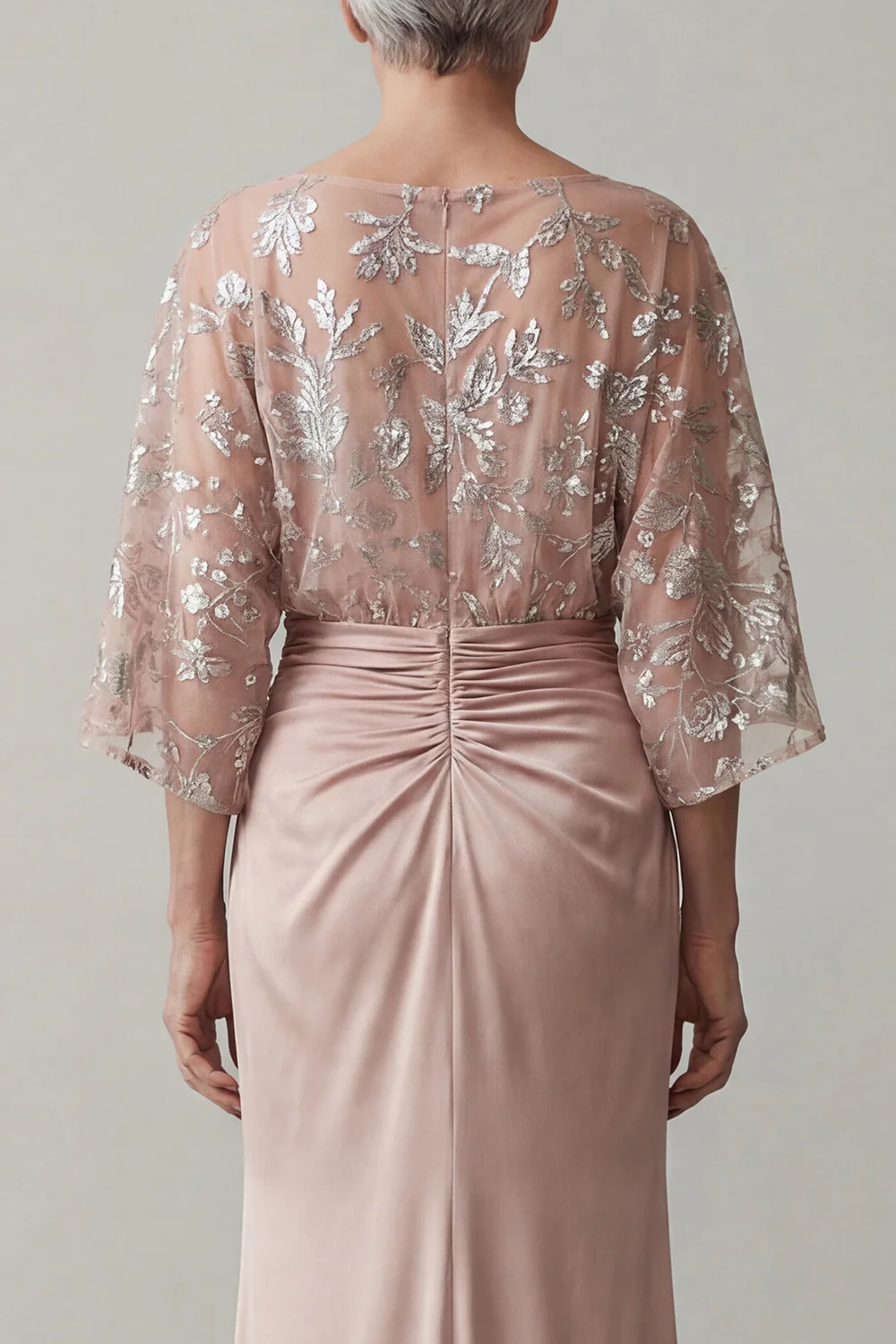 Robe de la mère de la mariée longue à col bateau à col bateau fleur scintillant perlée - Image 4
