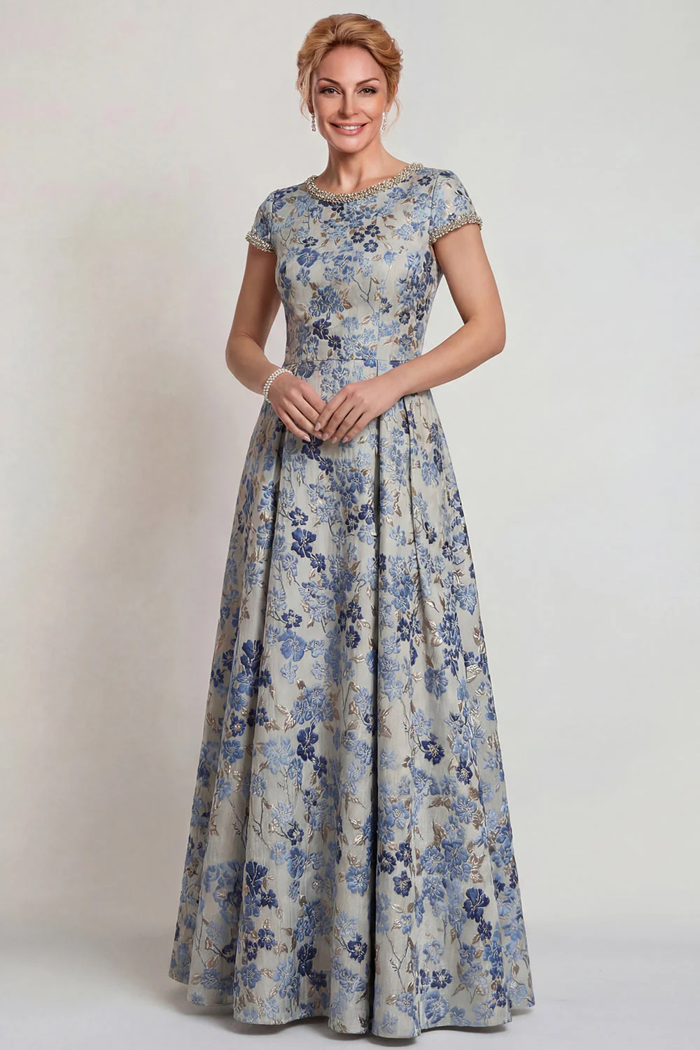 Robe de la mère de la mariée longue à col rond à col rond bleu avec manches