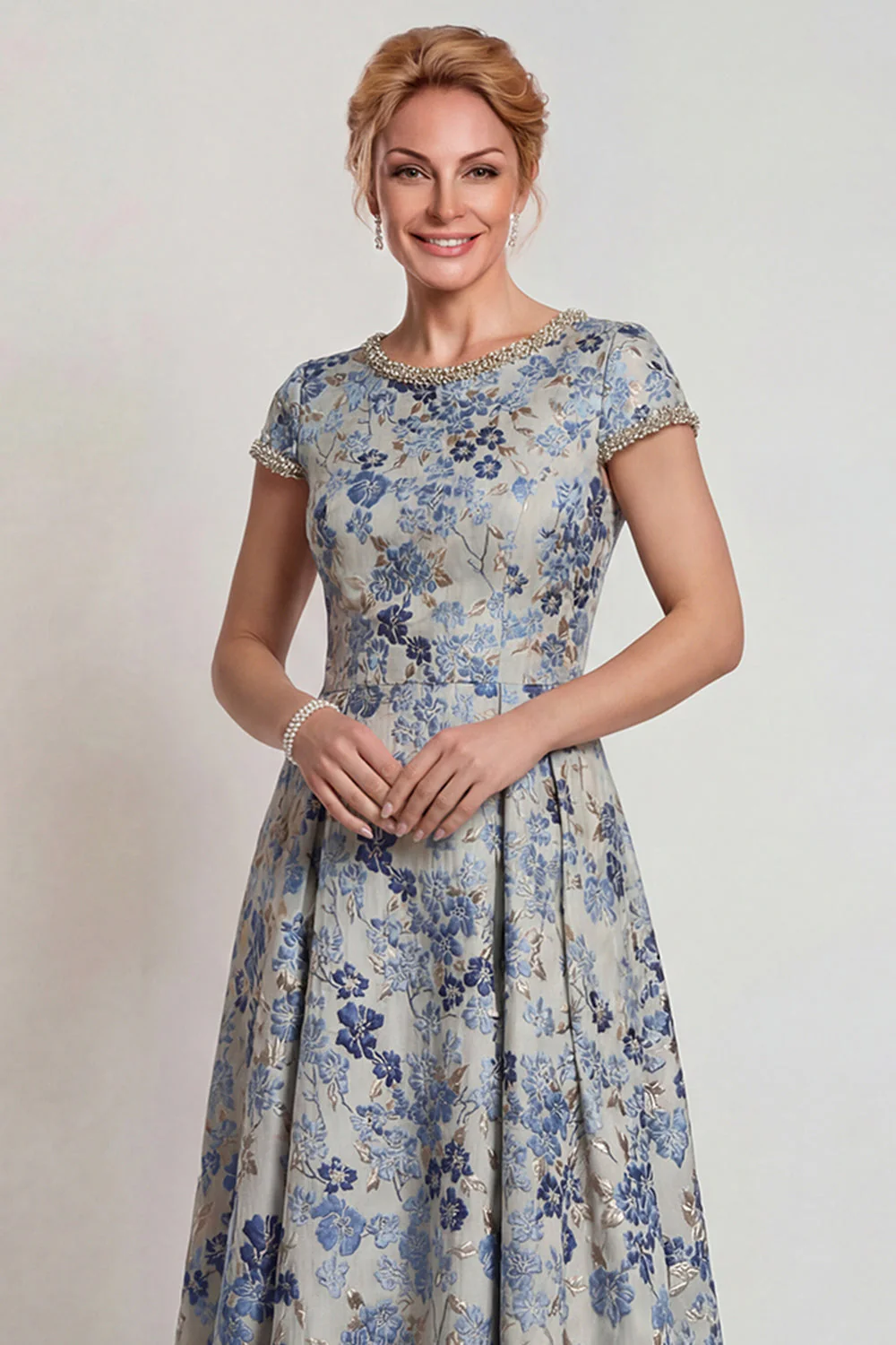 Robe de la mère de la mariée longue à col rond à col rond bleu avec manches - Image 4