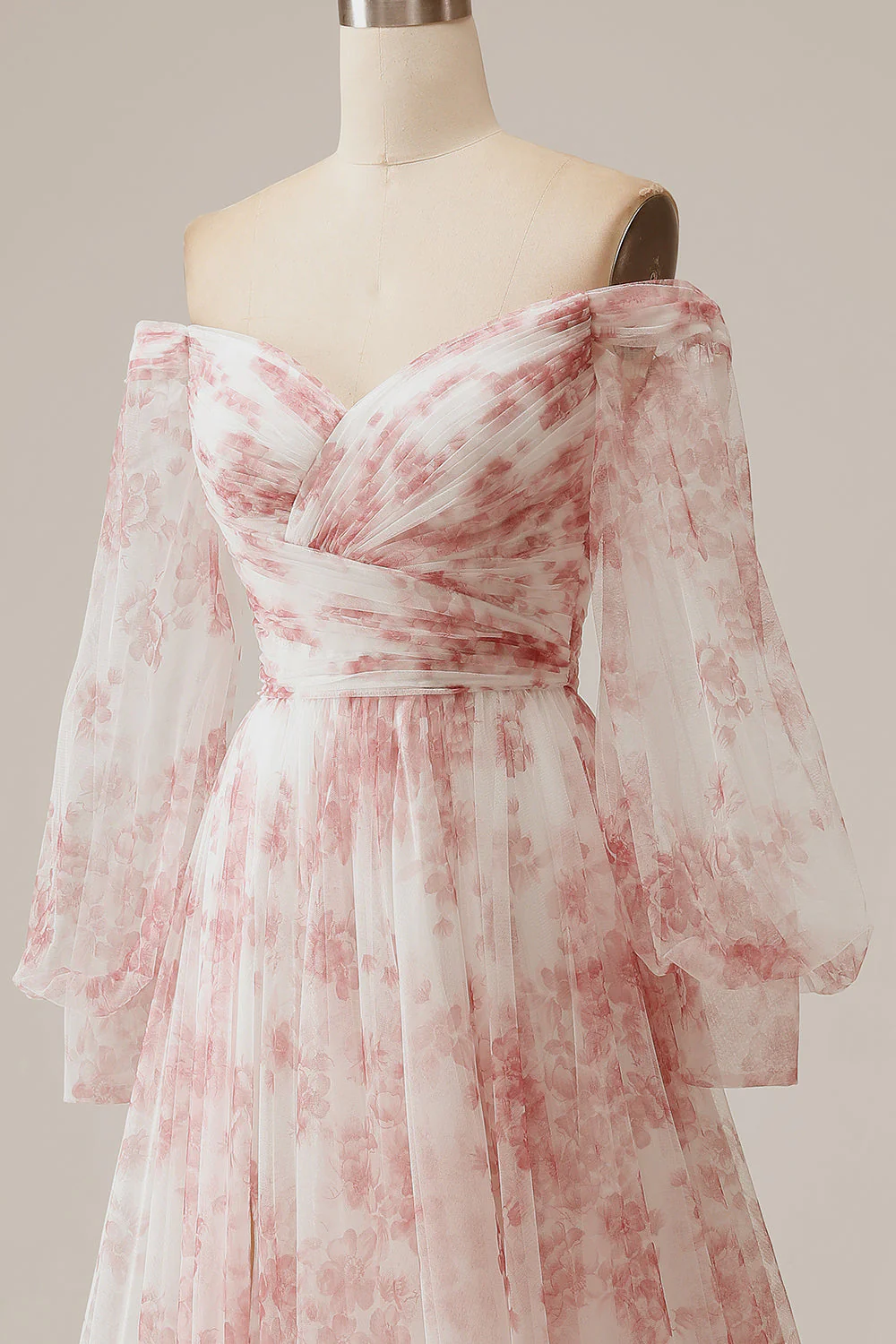 Robe de mariée à fleurs plissée à manches longues Fleur Fleur Ivoire A Ligne à Épaules Dénudées - Image 6