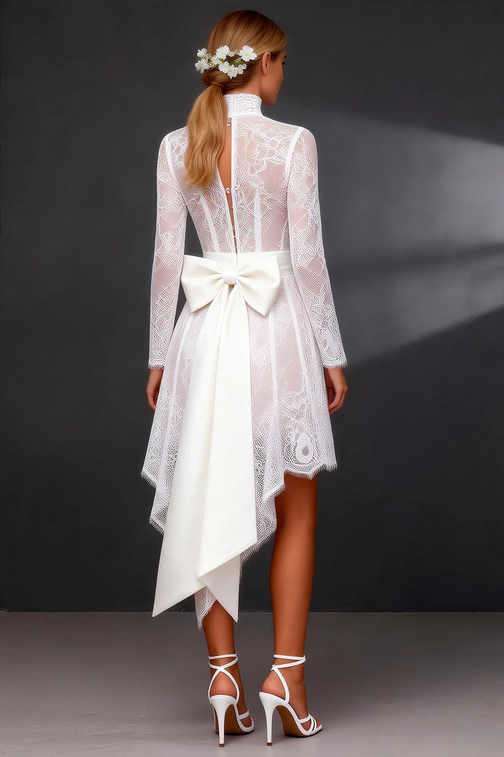 Robe de mariée blanche en dentelle A Line à manches longues hautes-basses avec nœud - Image 2