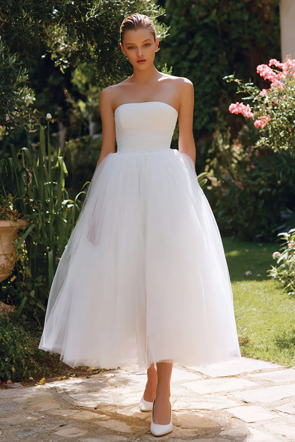 Robe de mariée blanche sans bretelles en tulle Midi Courthouse