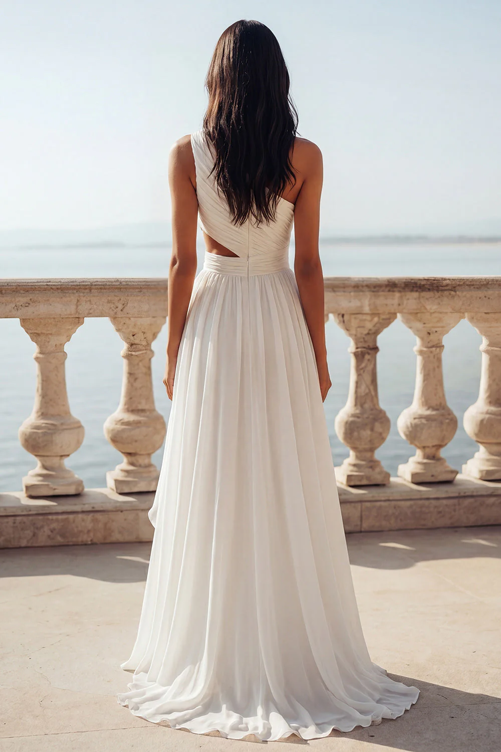 Robe de mariée en mousseline à volants découpée en ivoire sur une épaule - Image 2