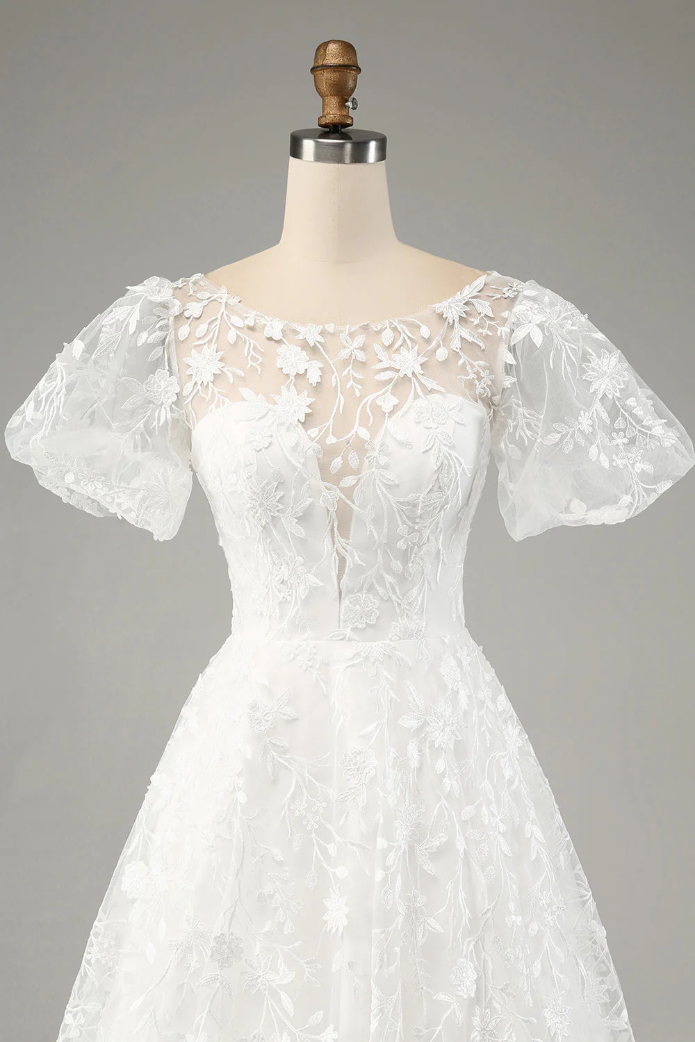 Robe de mariée ivoire à manches bouffantes avec appliques - Image 4