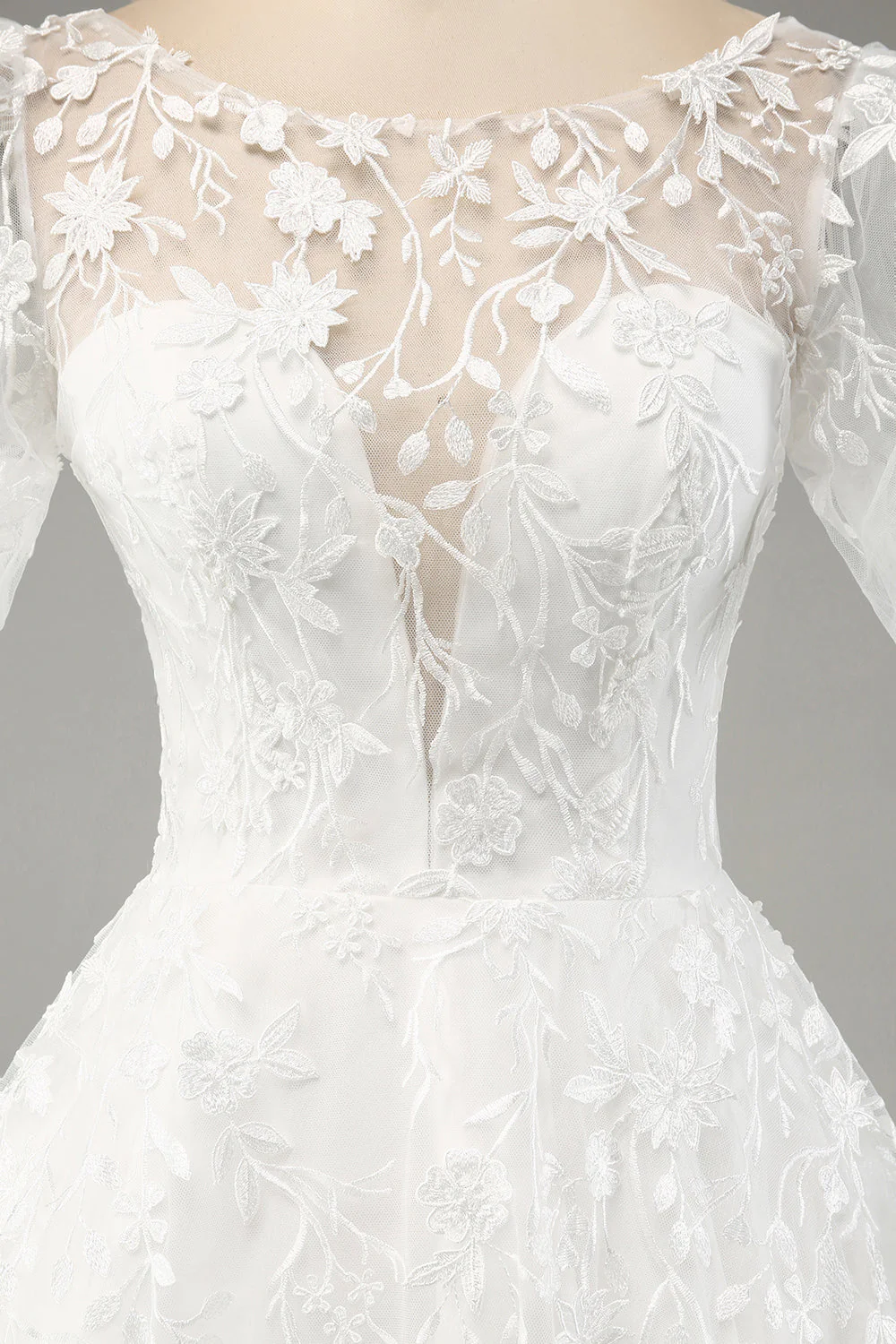 Robe de mariée ivoire à manches bouffantes avec appliques - Image 7