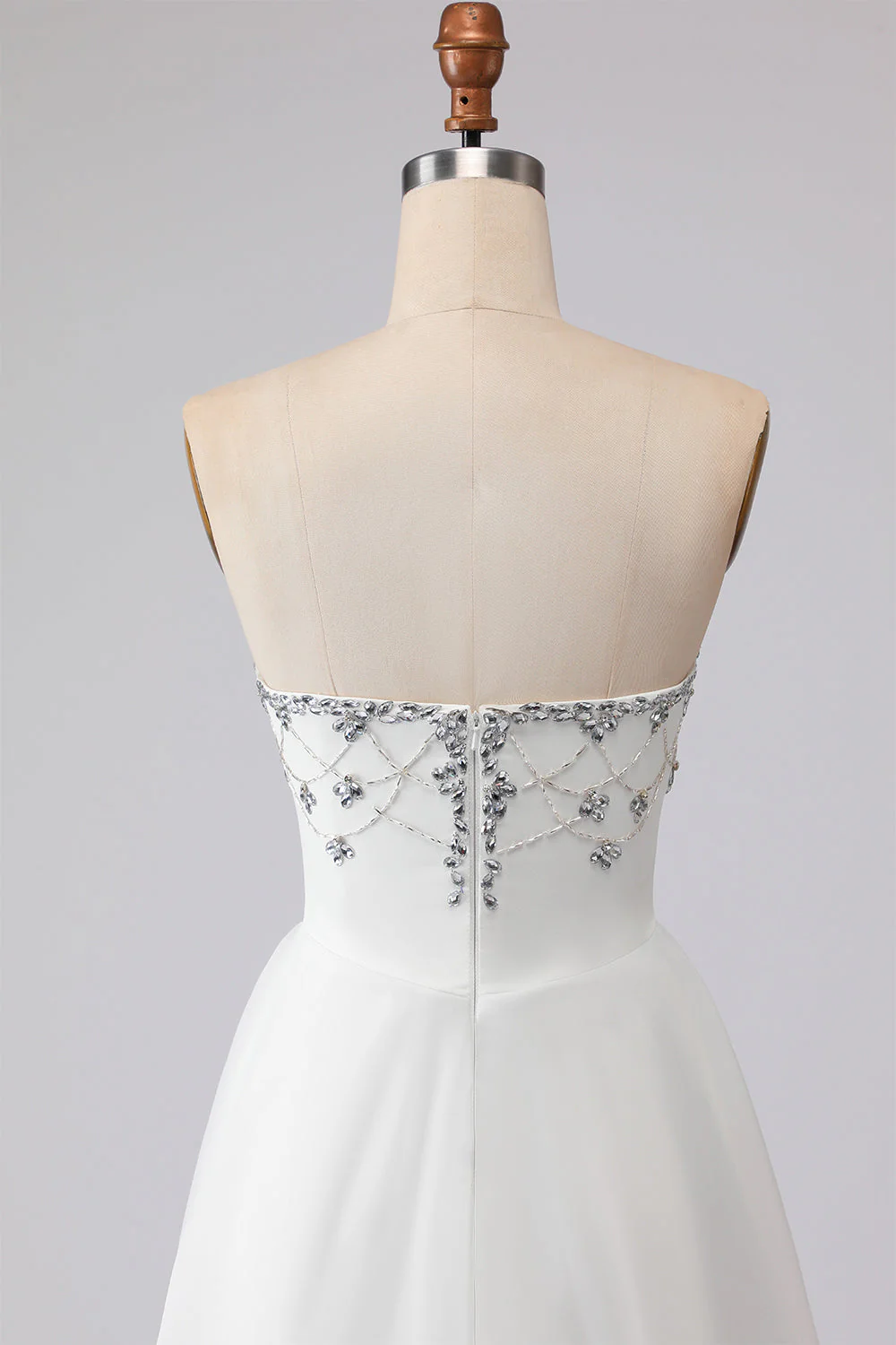 Robe de mariée longue blanche en satin perlée brette sans bretelles - Image 5