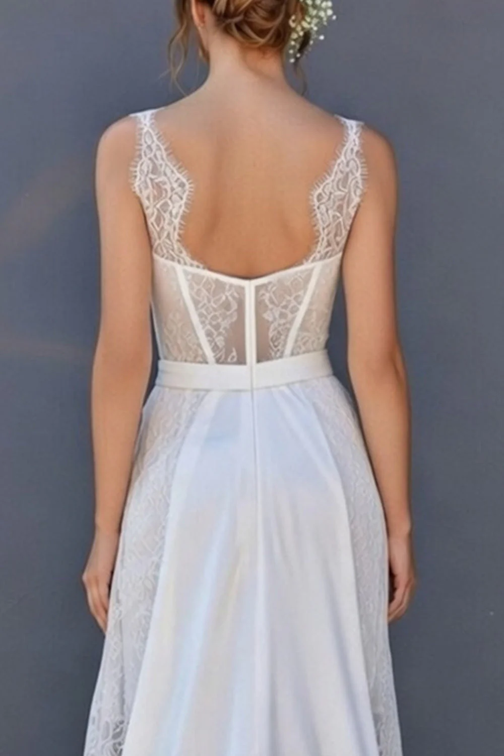 Robe de mariée Midi en corset blanche en dentelle à ligne A avec cape - Image 3