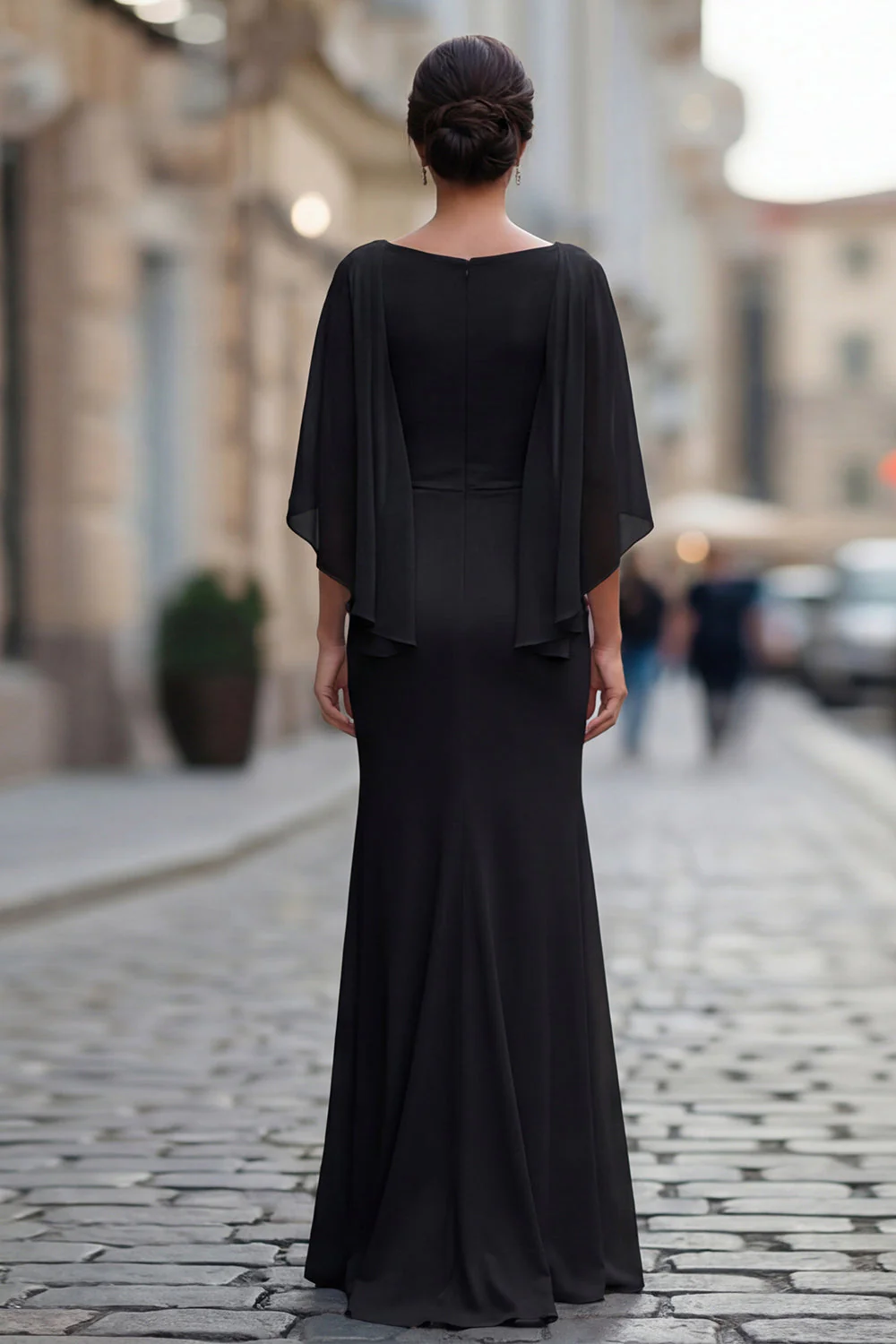 Robe de mère de la mariée à col rond sirène noire avec demi-manches - Image 2