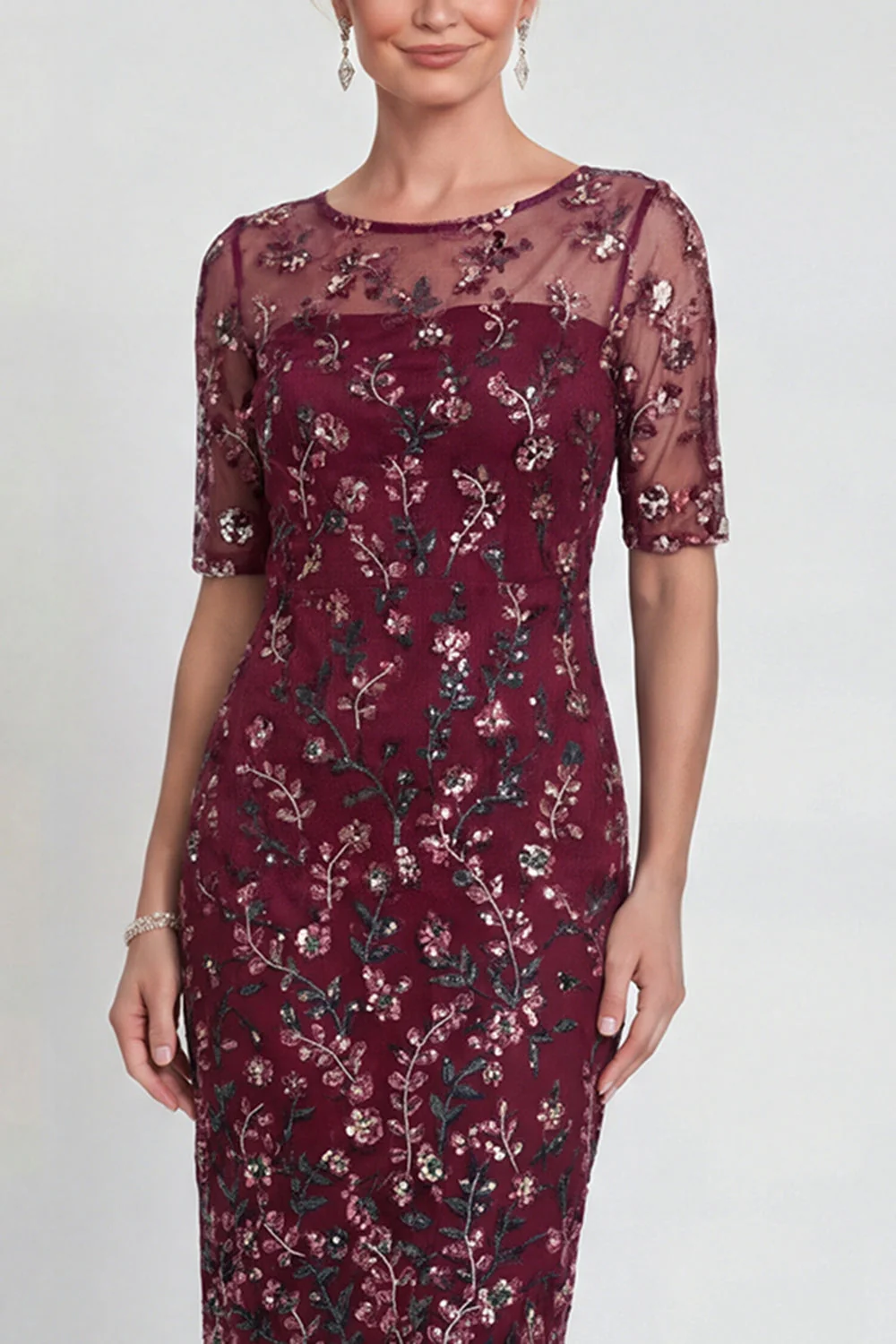 Robe de mère de la mariée à étui bordeaux à paillettes à col bateau - Image 3