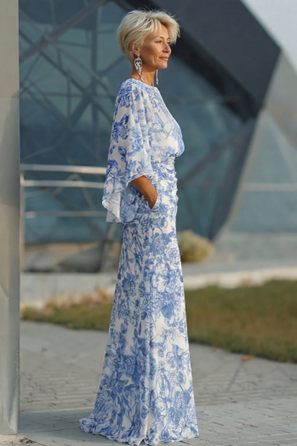 Robe de mère de la mariée à fourreau fleur bleu avec manches évasées - Image 5
