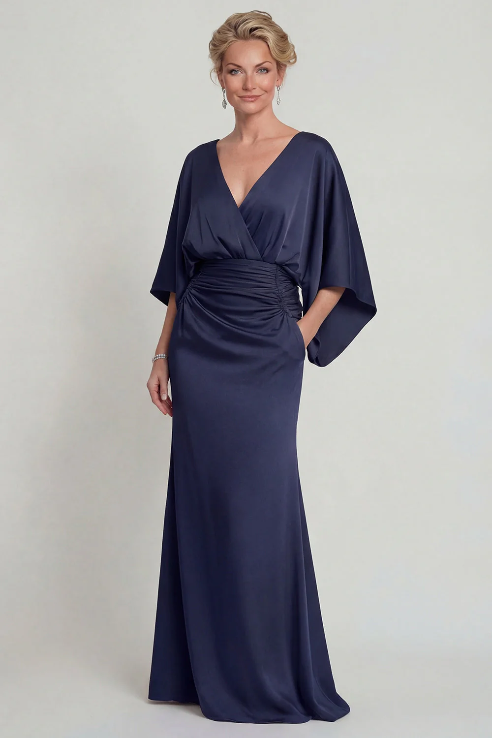 Robe de mère de la mariée à manches longues à fourreau en V à étui bleu marine avec poches