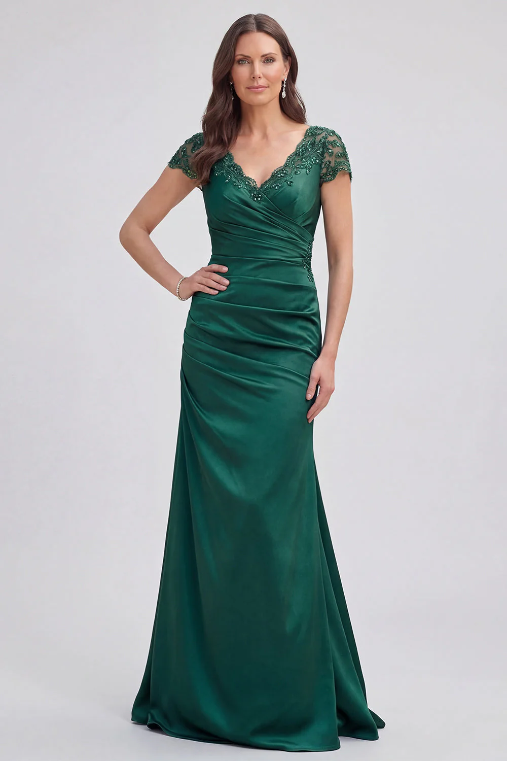 Robe de mère de mariée à col en V à col foncé vert foncé