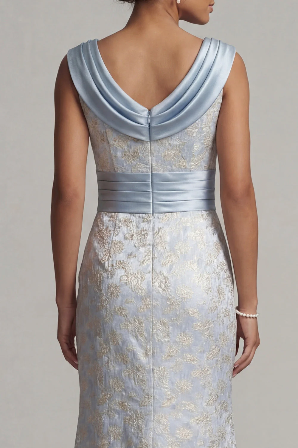 Robe de mère de mariée en brocart sirène à col à col à capuchon - Image 5