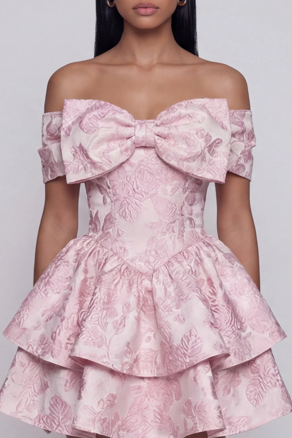Robe de mini-retour à la maison rose Jacquard en ligne A à volants avec un nœud - Image 4