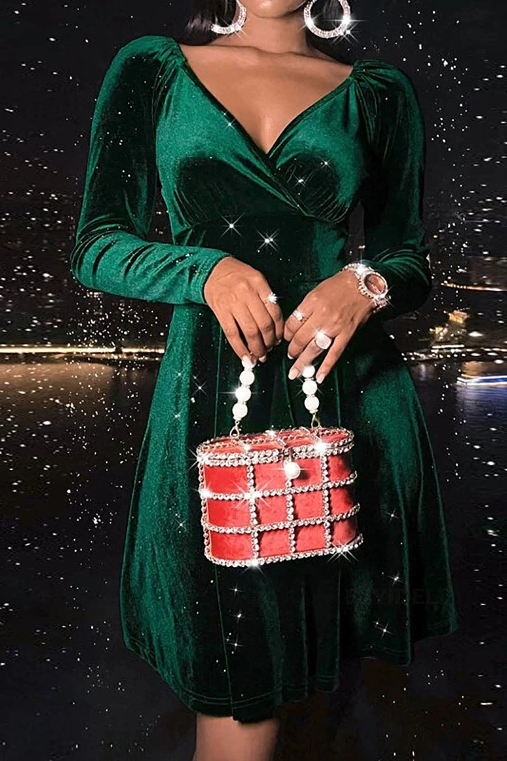 Robe de Noël en velours vert col en V - Image 3