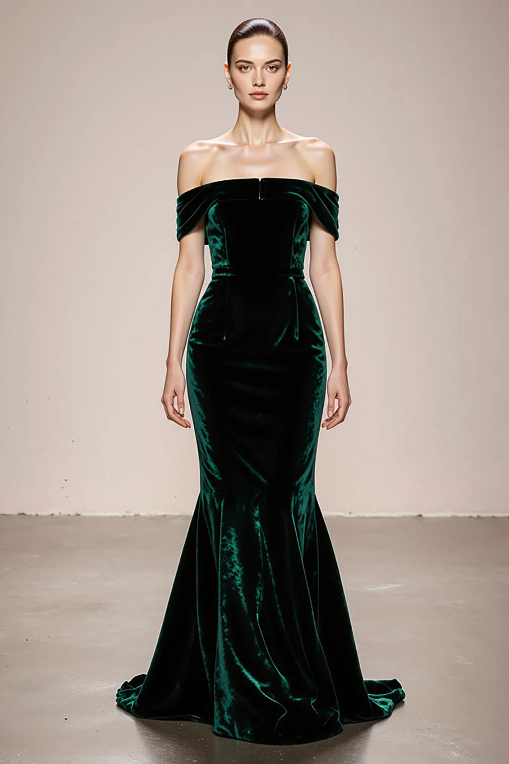 Robe de soirée en velours sirène vert foncé à épaules dénudées