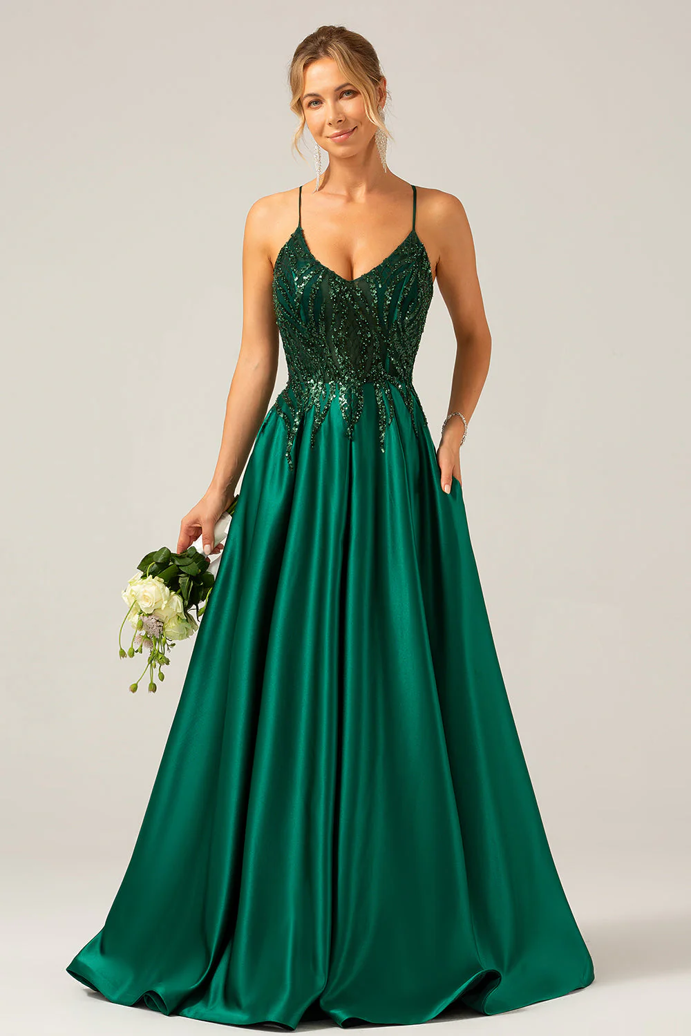 Robe de soirée longue à bretelles spaghetti trapèze vert foncé scintillante avec poches - Image 6