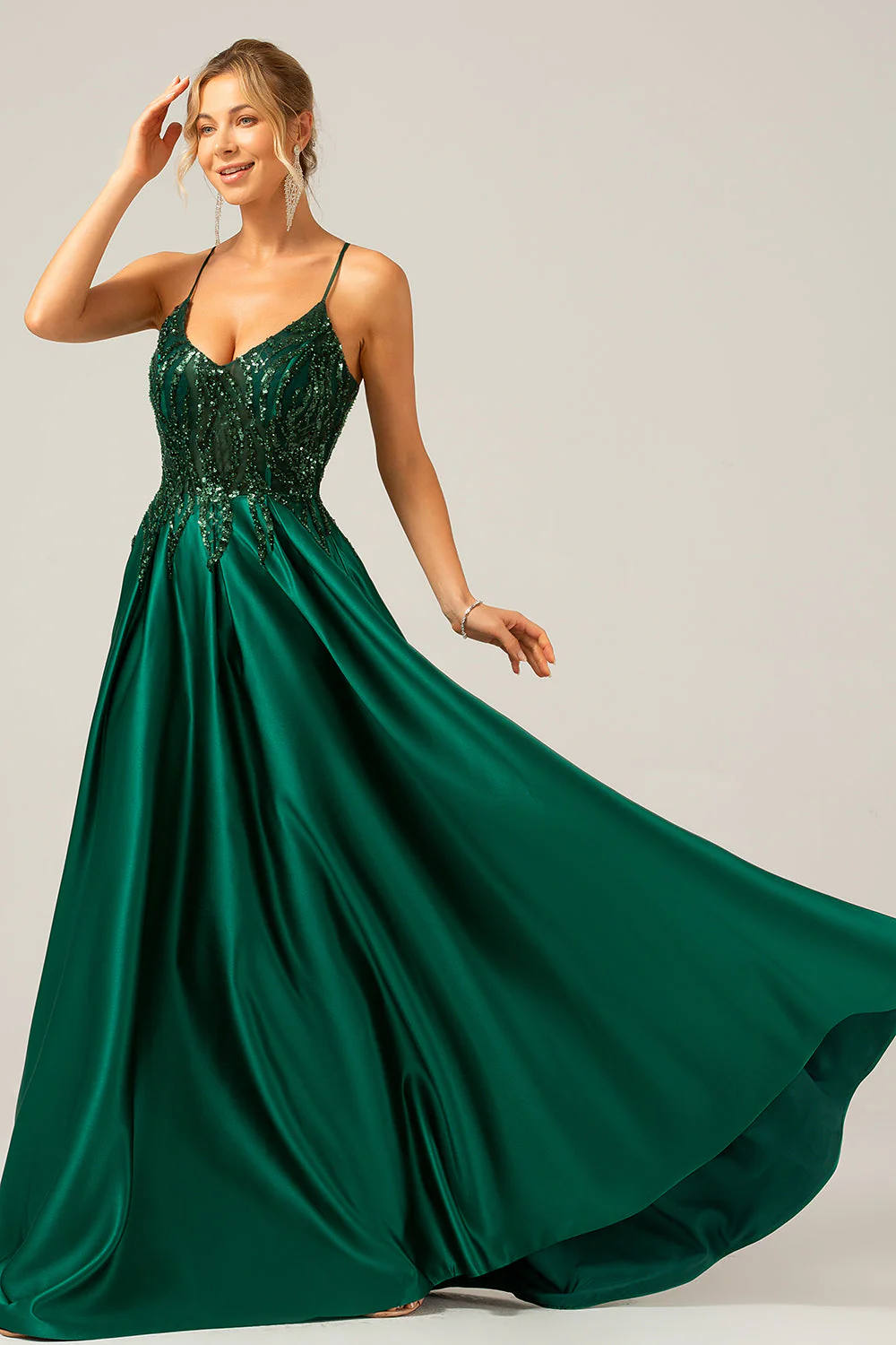 Robe de soirée longue à bretelles spaghetti trapèze vert foncé scintillante avec poches - Image 7