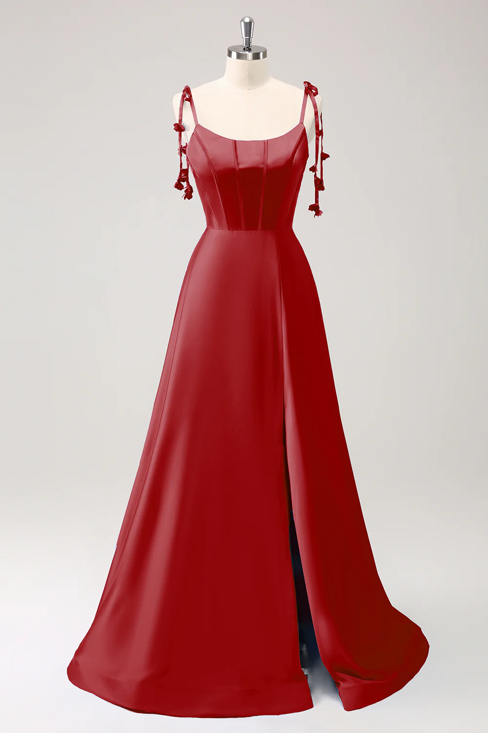 Robe de soirée trapèze bleue en satin à bretelles spaghetti et fente - Image 15