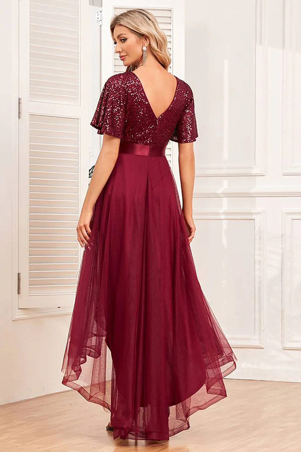 Robe de soirée trapèze haute-basse bordeaux avec paillettes - Image 2