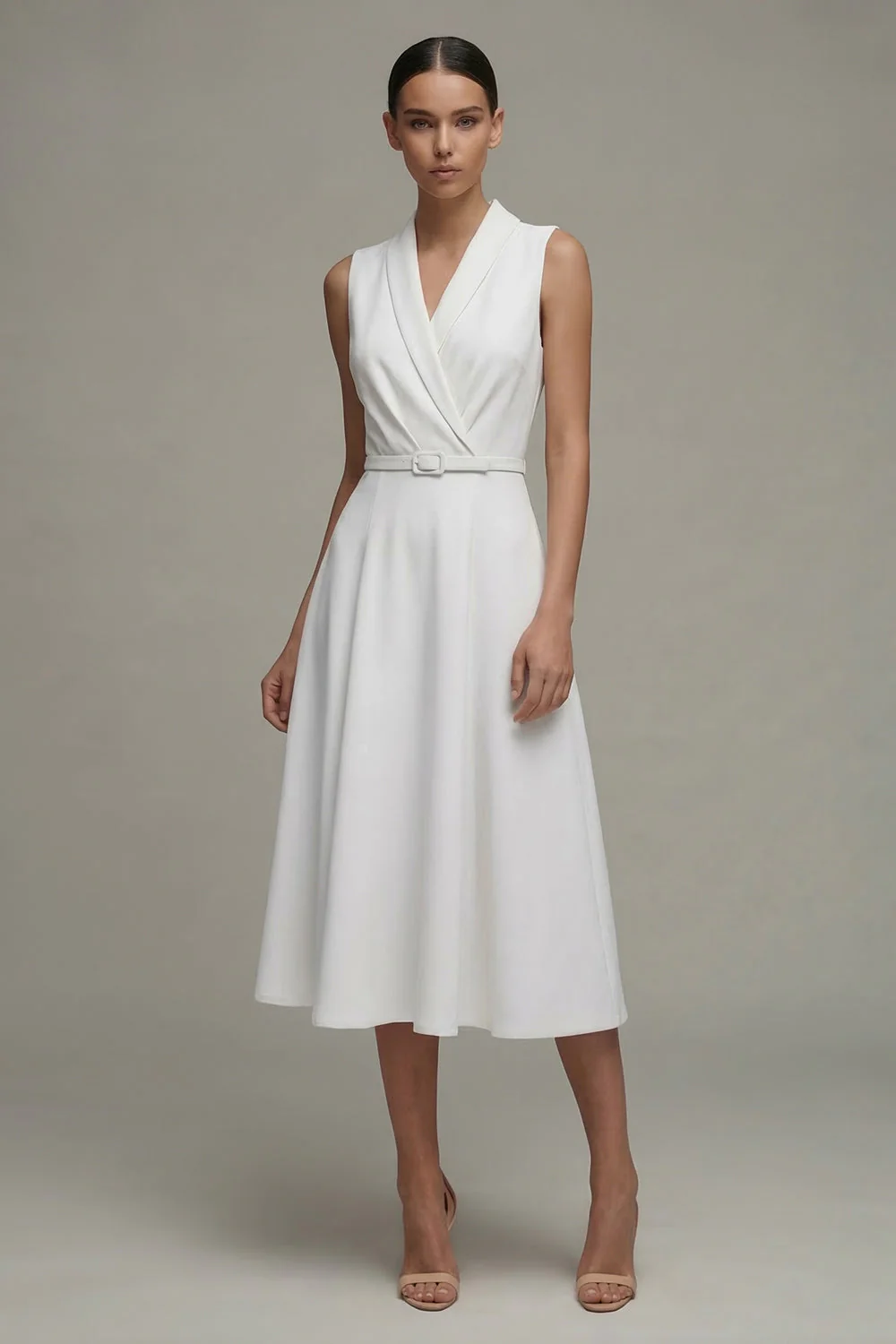 Robe de travail blanche à col en V sans manches à fronçages A Line