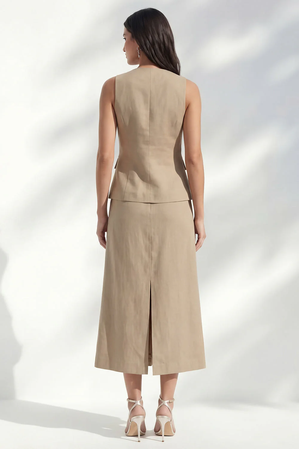 Robe de travail midi ajustée à un seul boutonnage à col en V et fente - Image 2