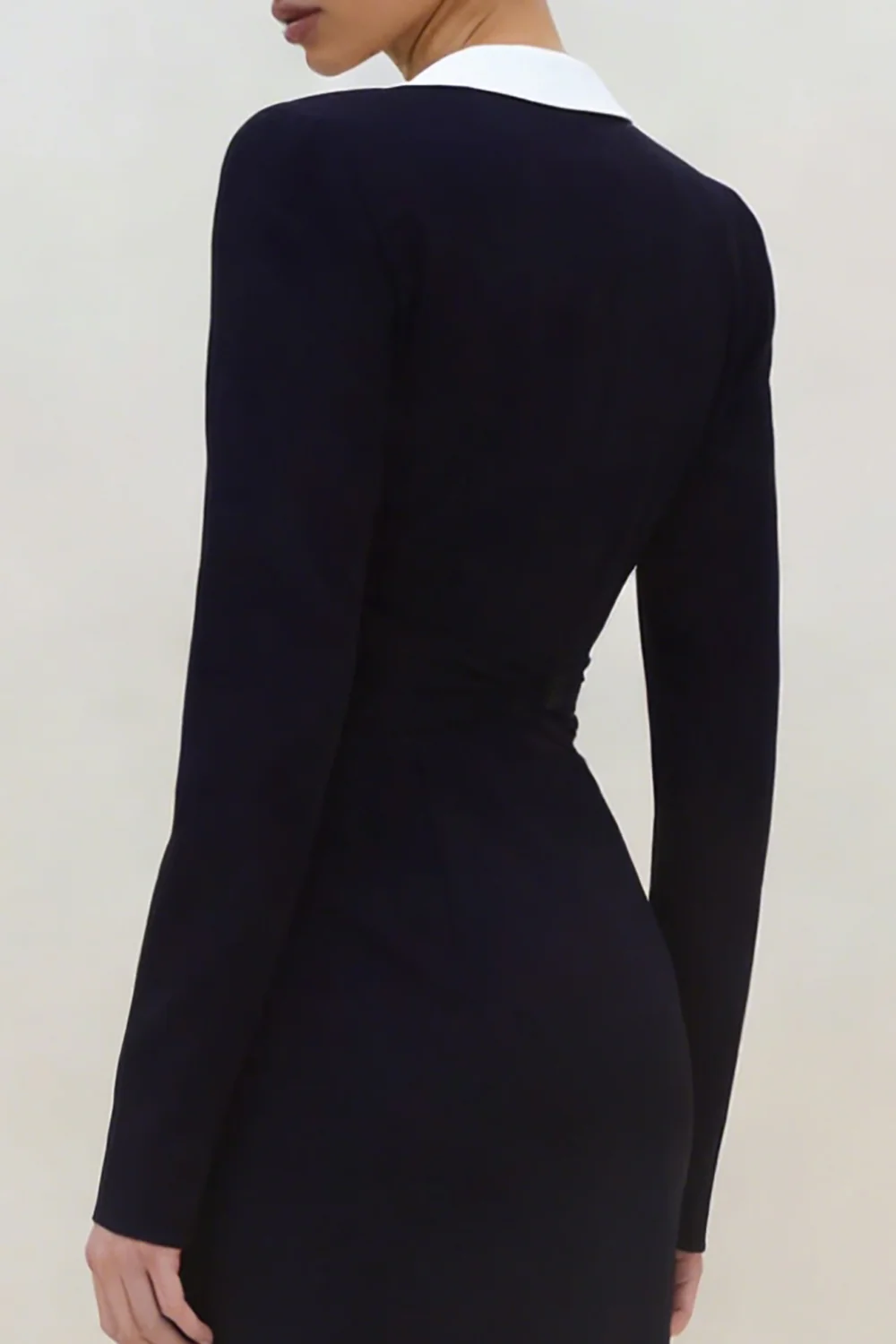 Robe de travail noire à étui profonde à manches longues à col en V profond avec fente - Image 5