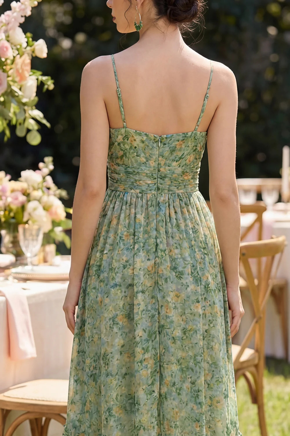 Robe fleurie haute à fleurs hautes en V verte poussiéreuse avec volants - Image 5