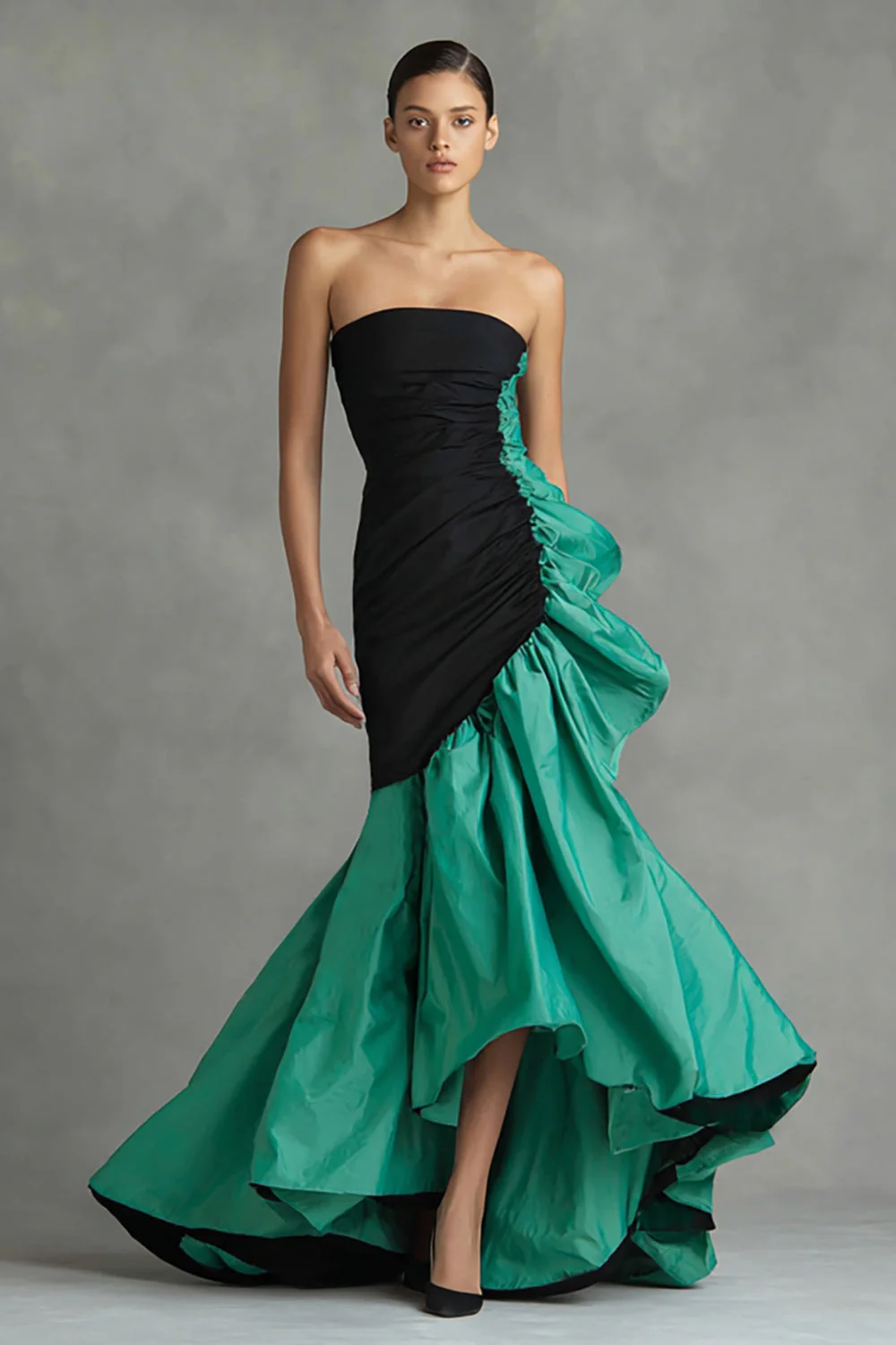 Robe formelle à volants sirène sans bretelles noire et verte