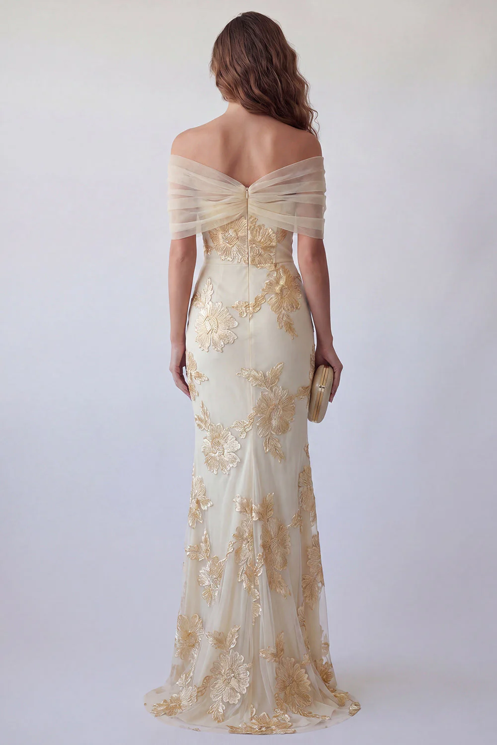 Robe formelle de sirène brodée jaune clair aux épaules dénudées - Image 2