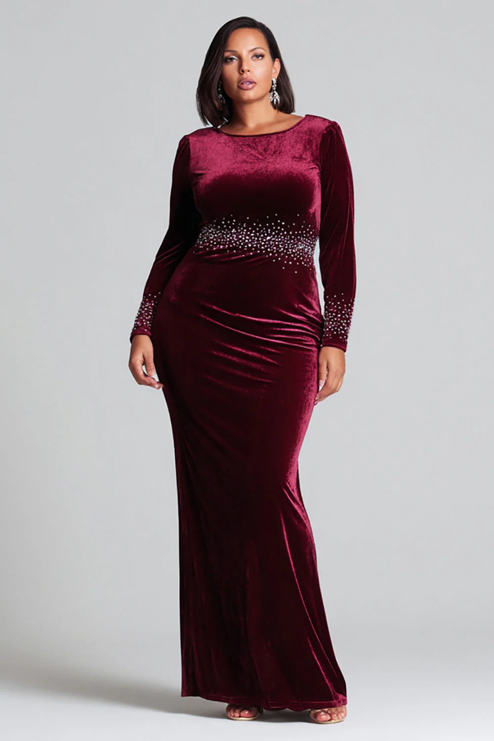 Robe formelle en velours perlé à col bateau fourreau bordeaux