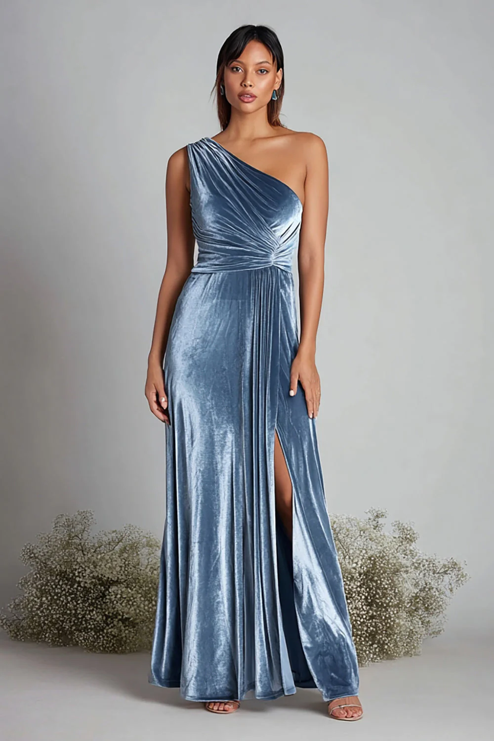 Robe formelle en velours trapèze bleu poussiéreux à une épaule avec fente