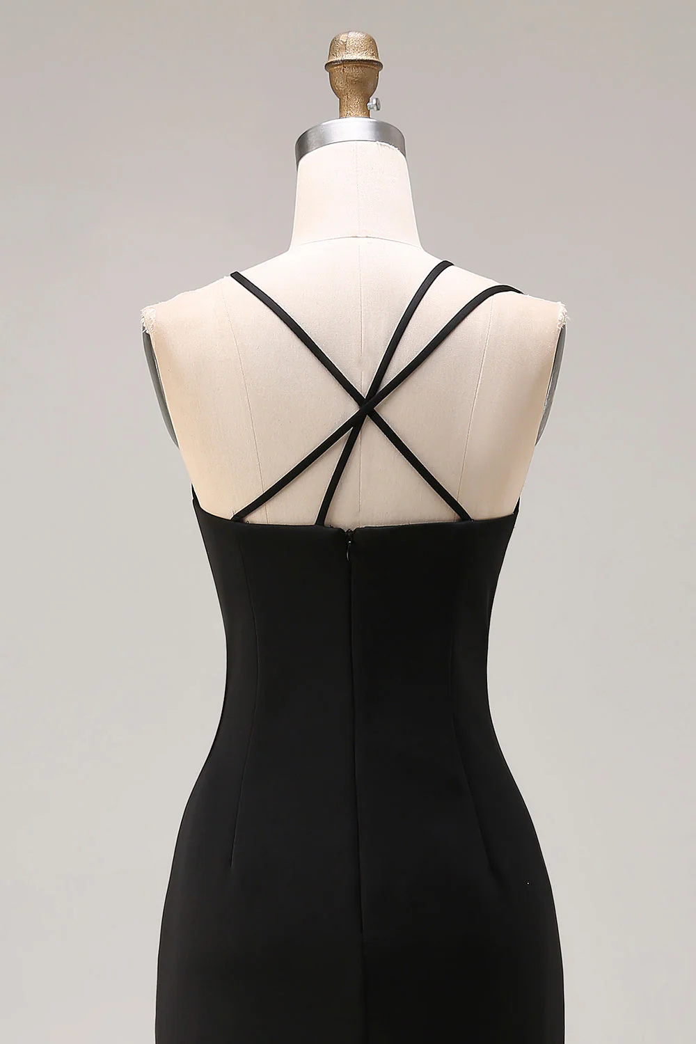 Robe formelle longue à bretelles fines en satin à fourreau noir avec fente - Image 5