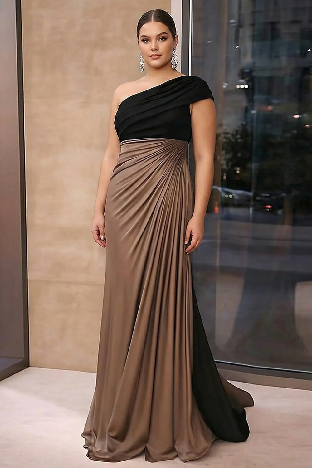 Robe formelle longue grande taille brune marron froncée