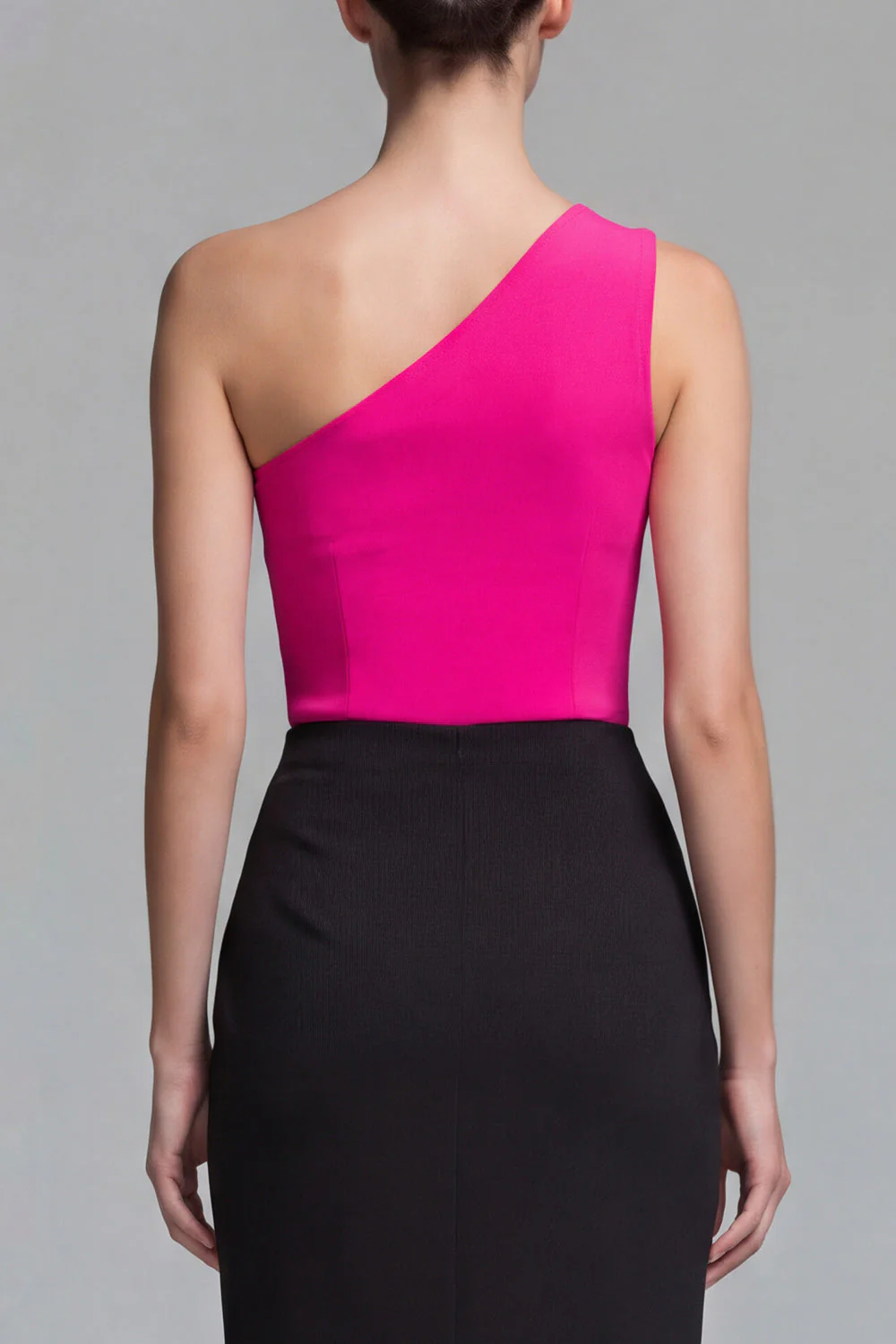 Robe formelle midi fuchsia et noire à gaine unique avec fente - Image 3