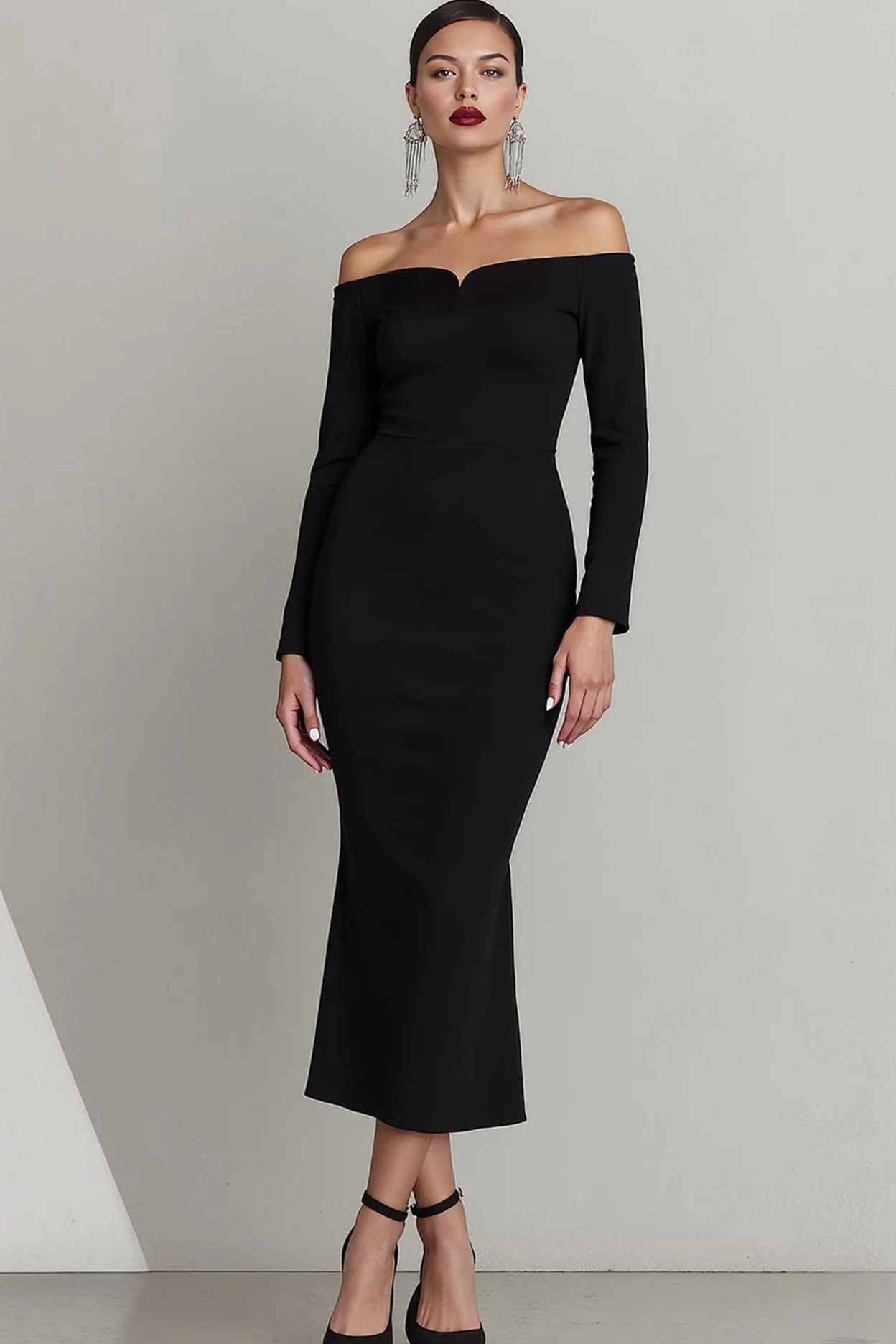 Robe formelle noire fourreau à épaules dénudées - Image 3