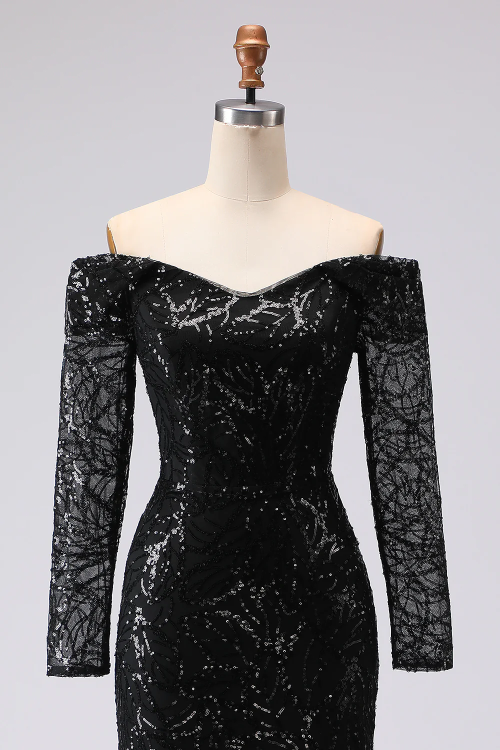 Robe formelle noire fourreau à épaules dénudées en maille et dentelle - Image 7