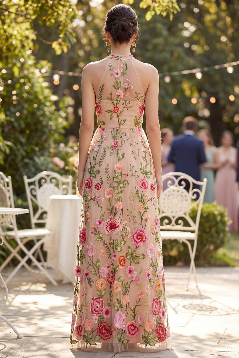Robe longue à fleurs en tulle brodé A-line à col nu - Image 2