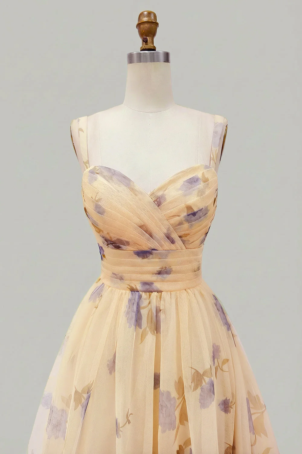 Robe longue de bal à motifs plissés à motifs A en ligne jaune avec volants - Image 10