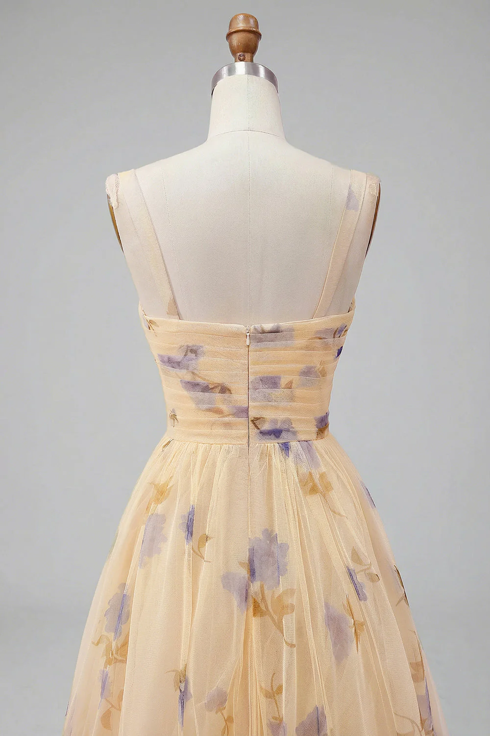 Robe longue de bal à motifs plissés à motifs A en ligne jaune avec volants - Image 11