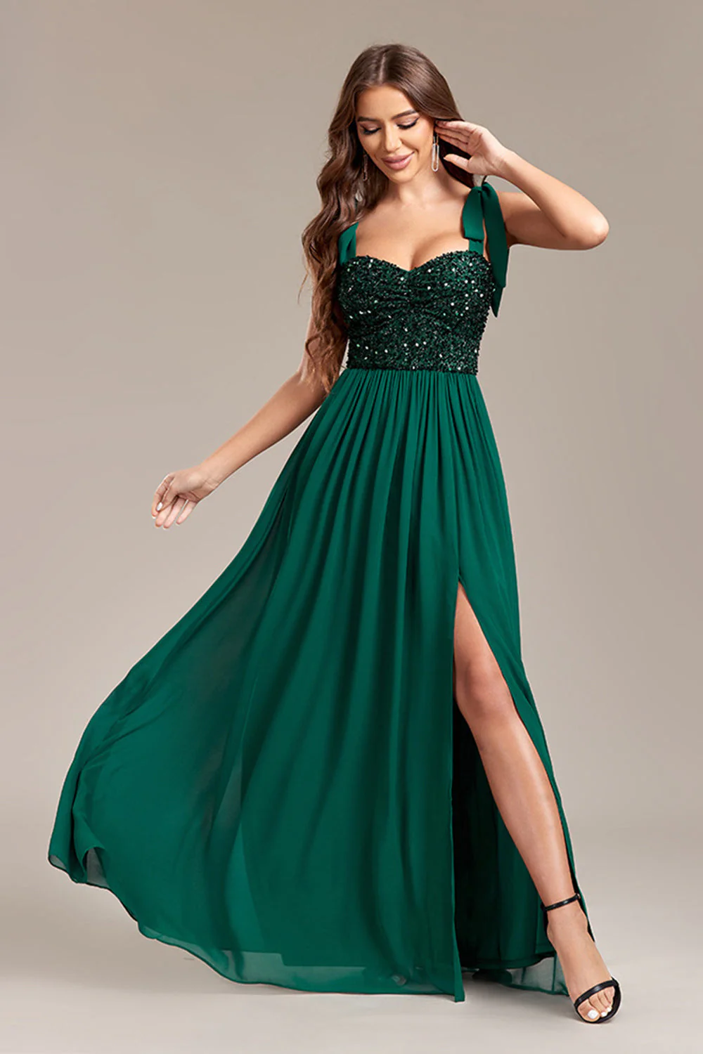 Robe longue de bal à paillettes vertes scintillantes avec fente - Image 4